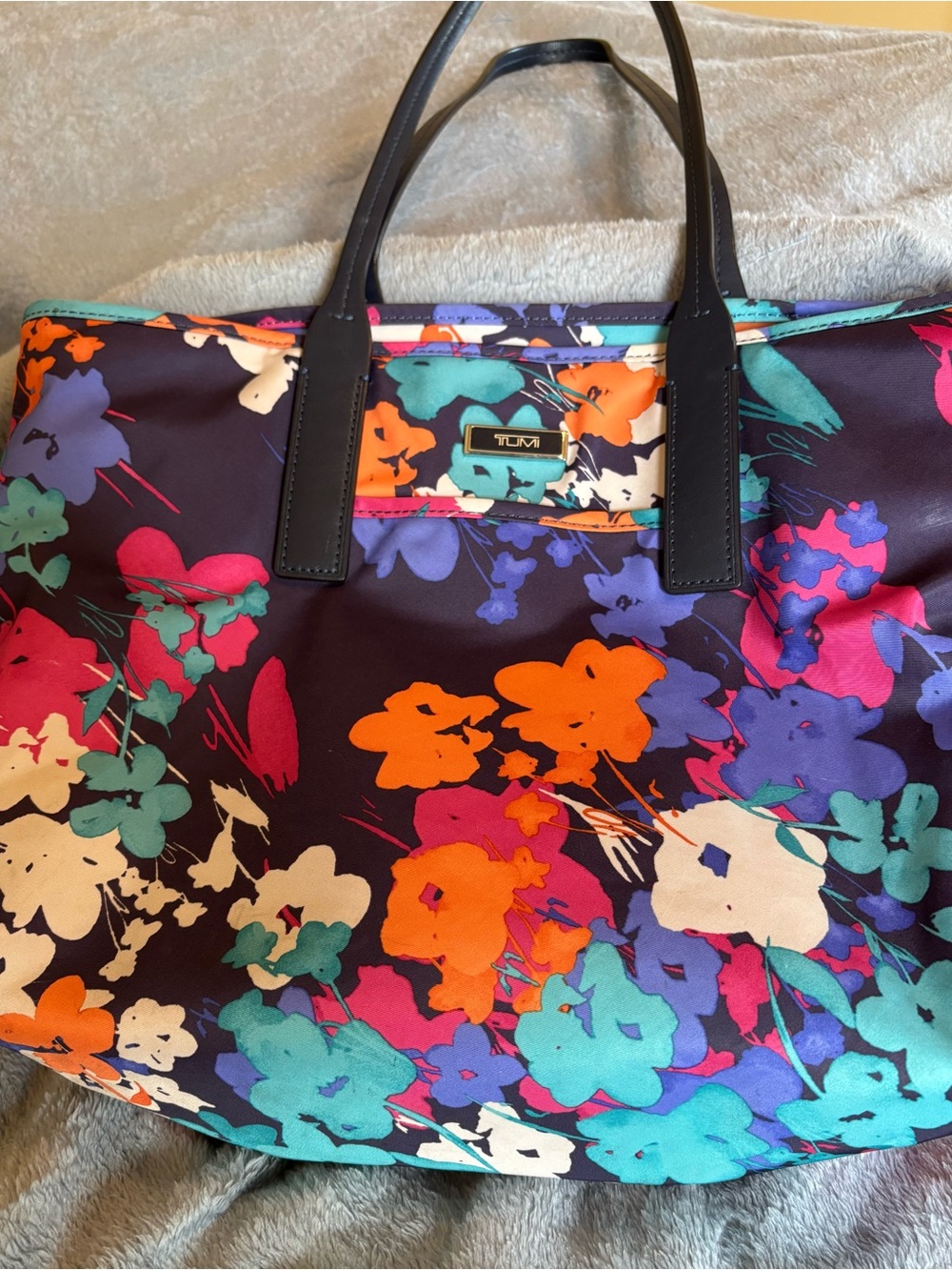 TUMI Nylon Floral Print Women's Tote Bag. Zip Top Blue Leather Double Handles. - Picture 3 of 13
